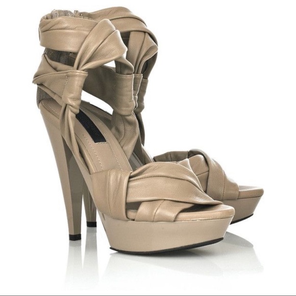 Burberry Shoes - Burberry Prorsum Twisted Band Platform Heels